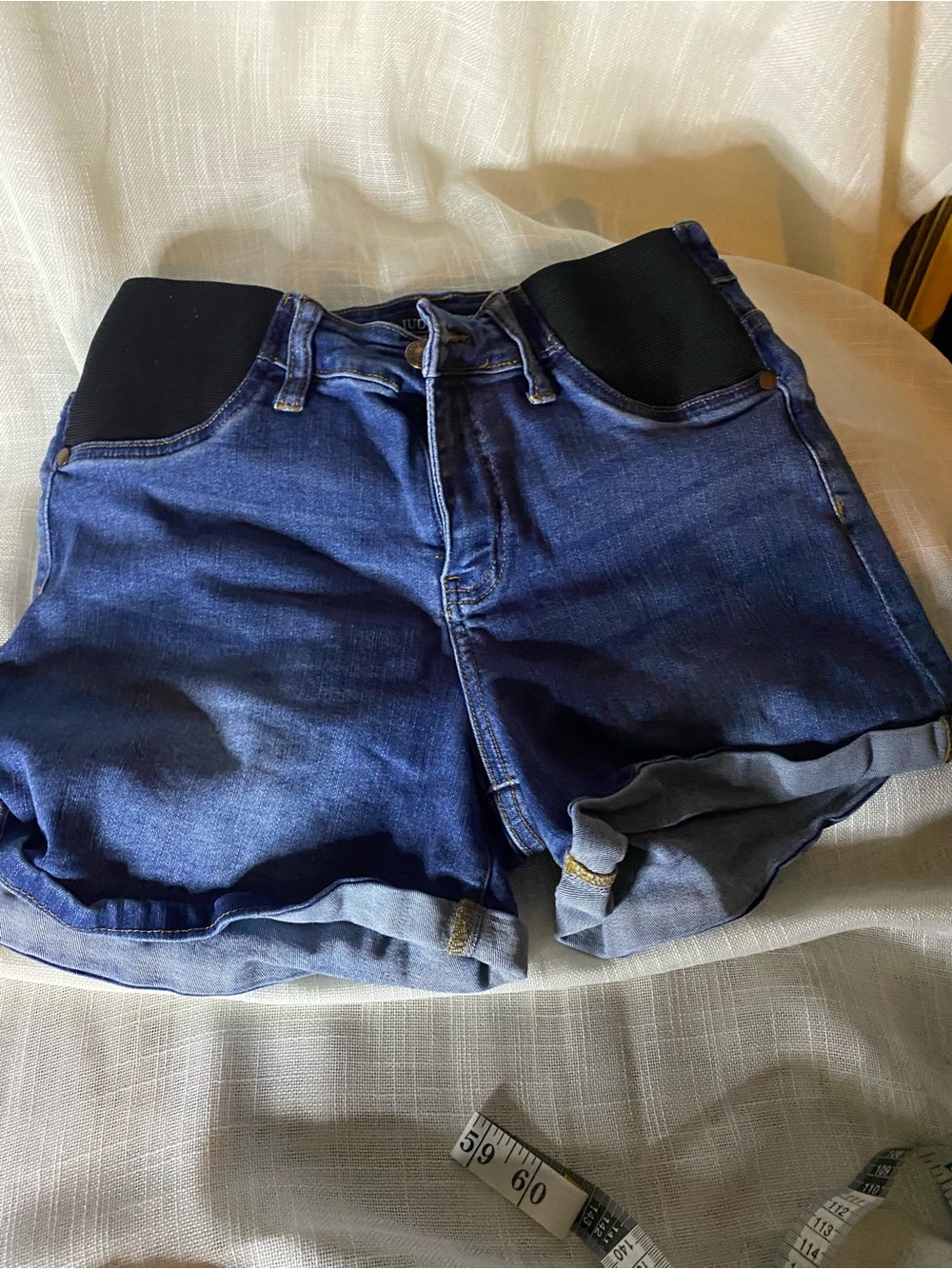 Judy blue Maternity large  Denim Shorts with Stretch Waistband - Dark Blue